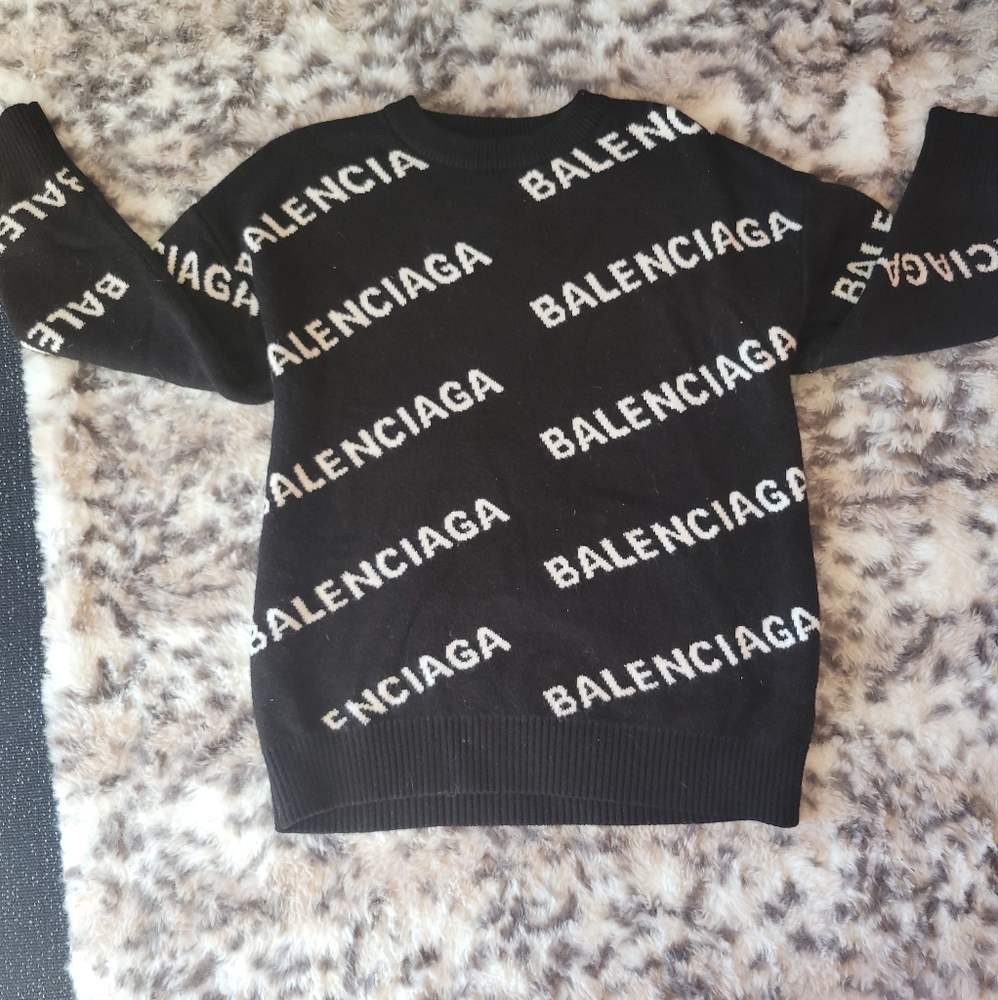 Balenci oversized sweater black and white balenci